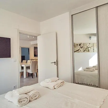 Apartamento Castillo Solidays *